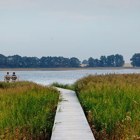 2 Mit Schönem Seeblick Grubnow
